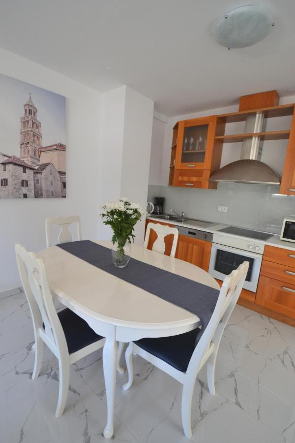 Apartments Andrea Split Extérieur photo